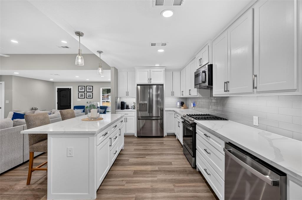 11335 McCree Road Dallas, TX 75238 - Photo 14 of 33 Gallery Image 14