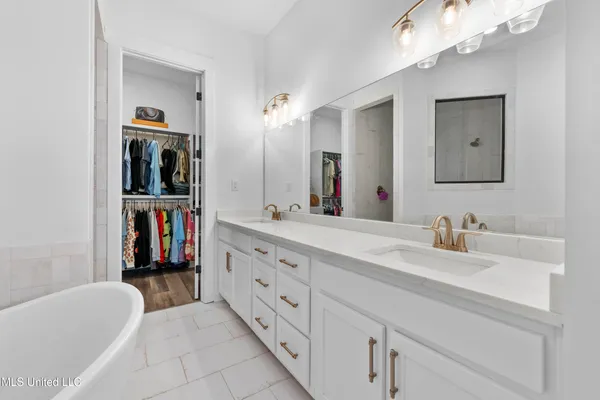 $380,000 | 3856 Camborne Lane, Hernando, MS 38632