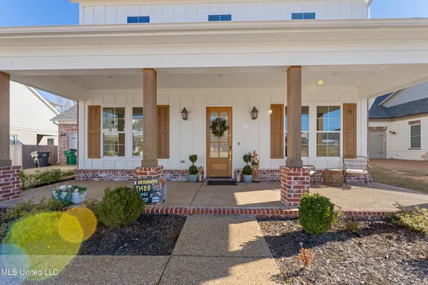 $380,000 | 3856 Camborne Lane, Hernando, MS 38632