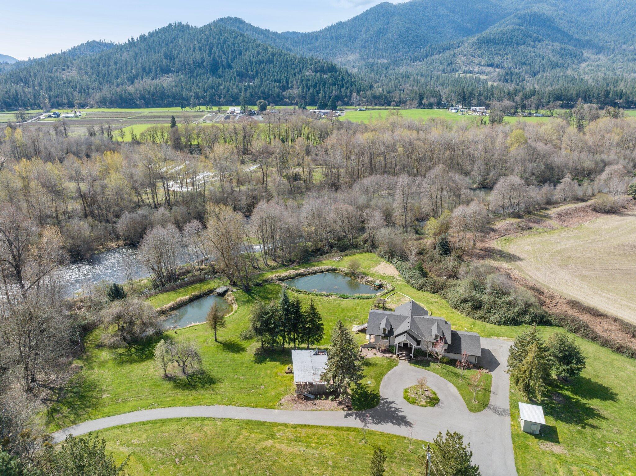 10999 North Applegate Road Grants Pass, OR 97527 - Photo 73 of 96 27-web-or-mls-DJI_0401