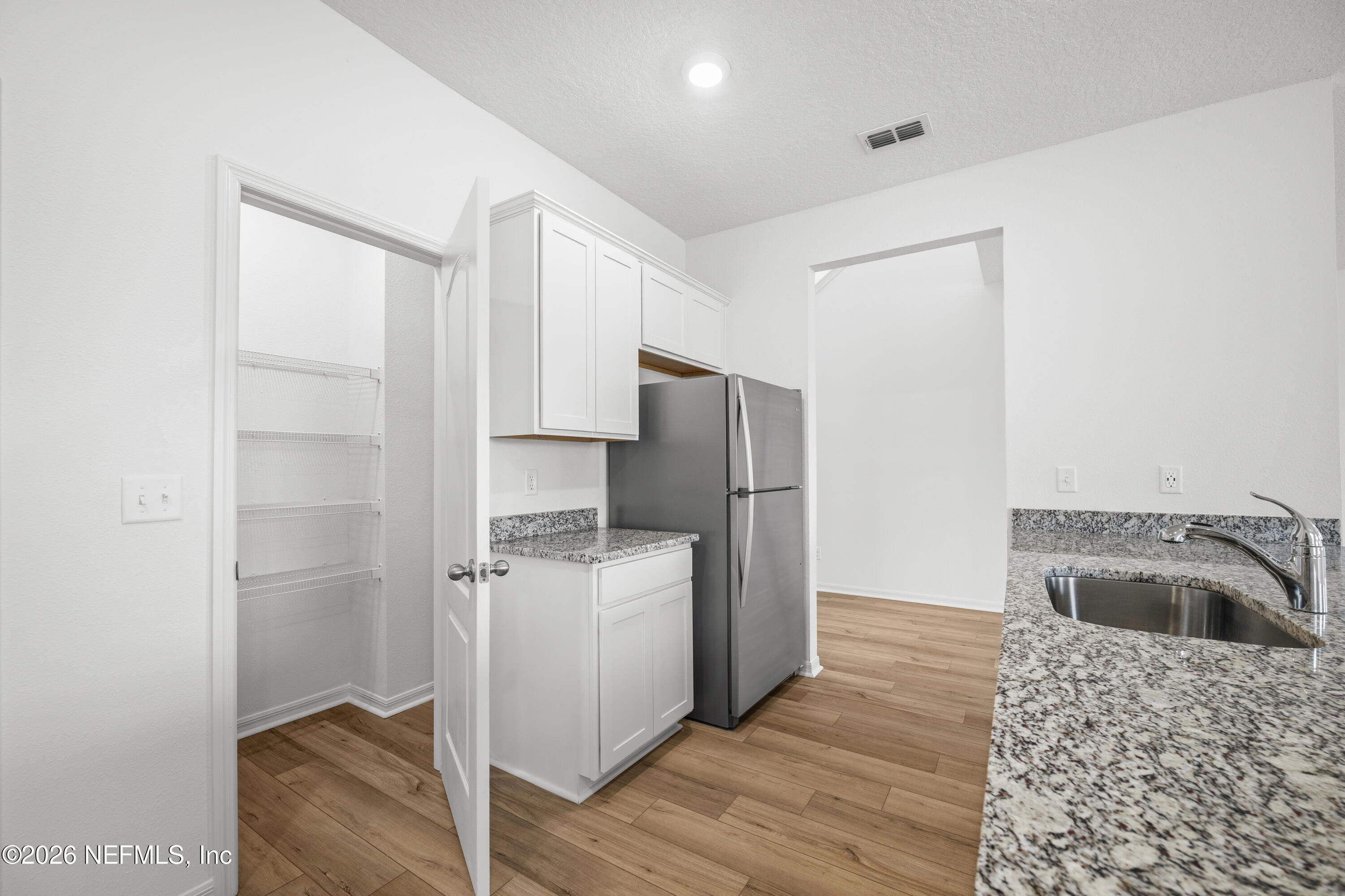 6917 Myrtle Oak Road Jacksonville, FL 32219 - Photo 25 of 63 20 Kitchen