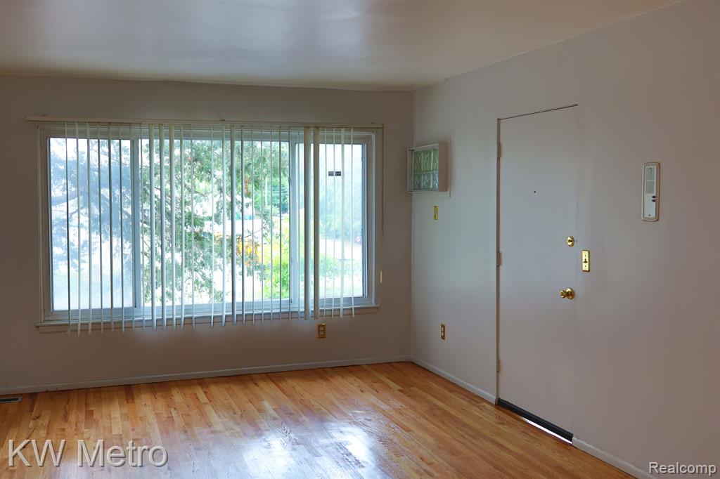 25535 Lahser Road, Unit A4 Southfield, MI 48033 - Photo 23 of 30