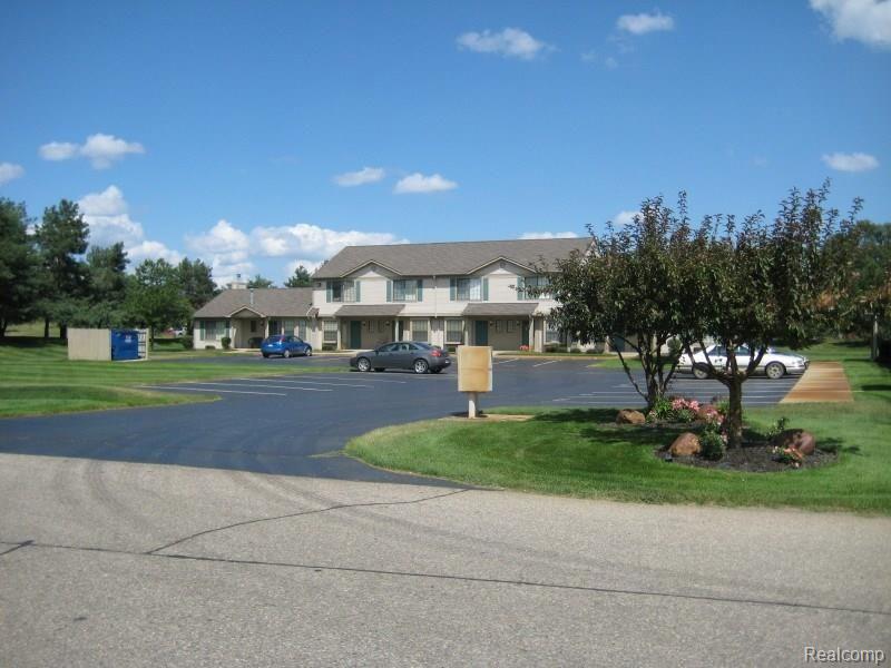 1222 Pine Ridge Drive Highland, MI 48357 - Photo 12 of 18