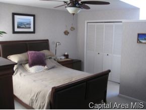 32 Country Place Springfield, IL 62703 - Photo 5 of 8