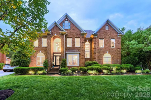 $1,350,000 | 6605 Saunton Court, Charlotte, NC 28277