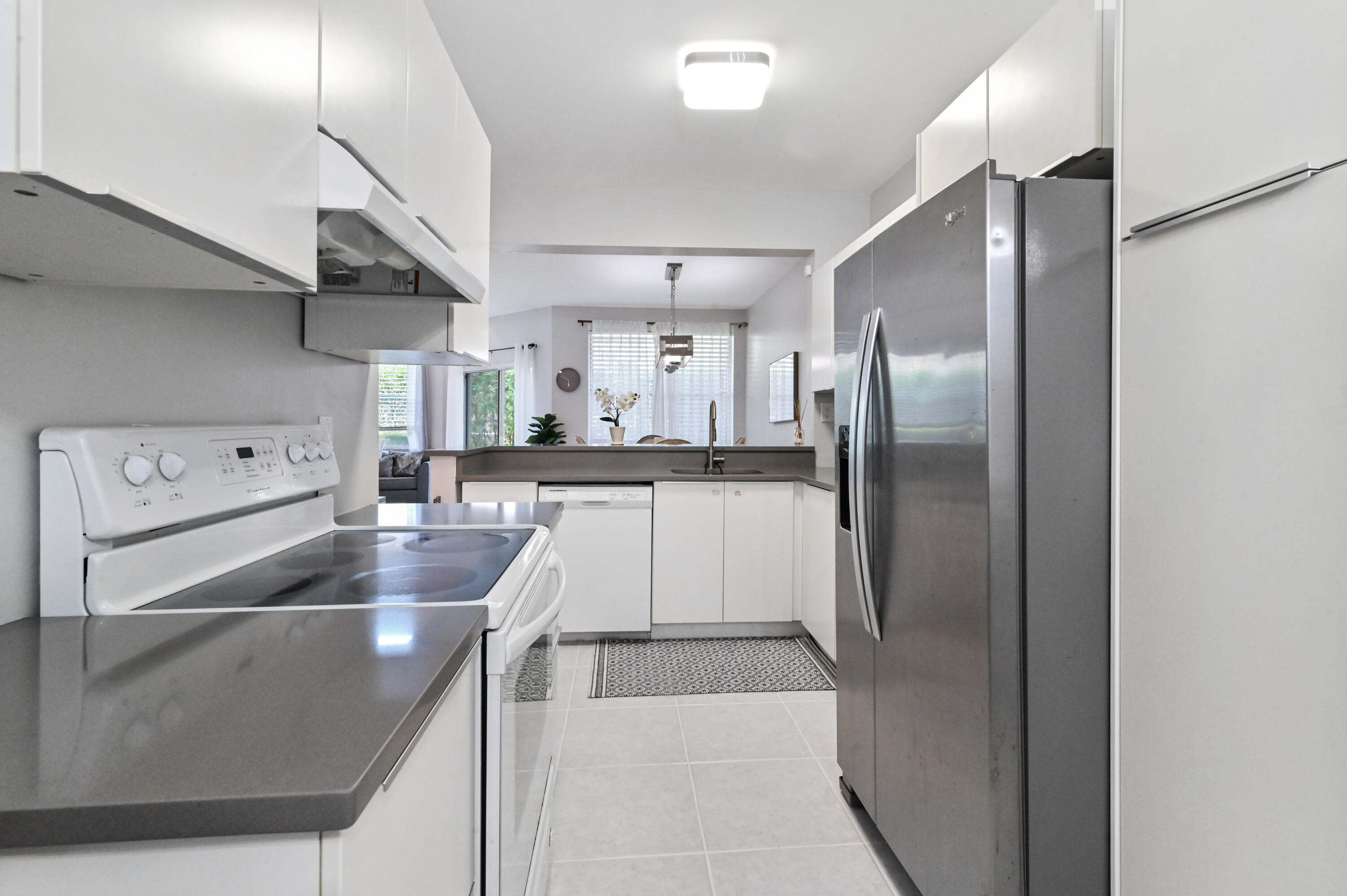 20950 Vía Jasmine, Unit 3 Boca Raton, FL 33428 - Photo 8 of 35 08 Kitchen 04