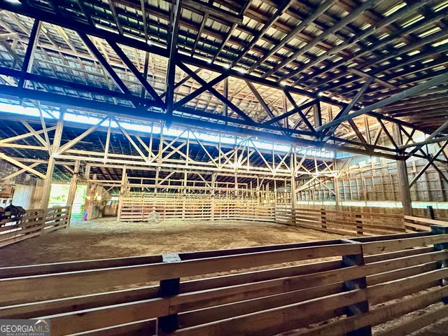 a view of residential houses with city street