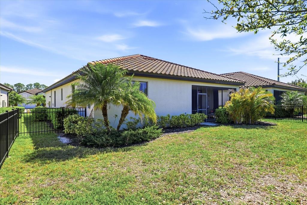 17234 Blue Ridge Place Bradenton, FL 34211 - Photo 37 of 47