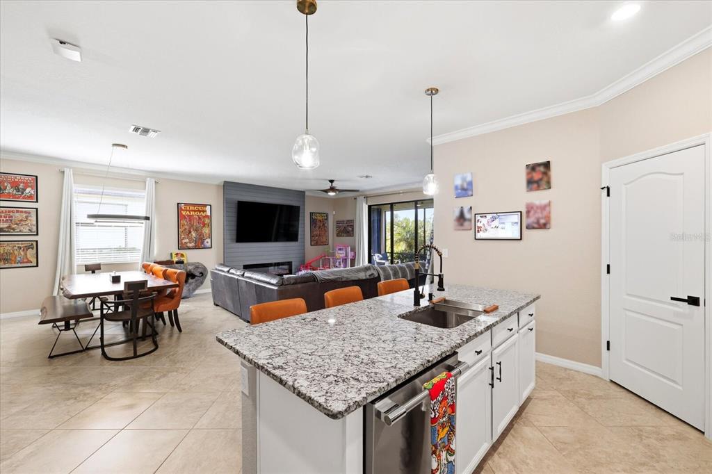 17234 Blue Ridge Place Bradenton, FL 34211 - Photo 10 of 47