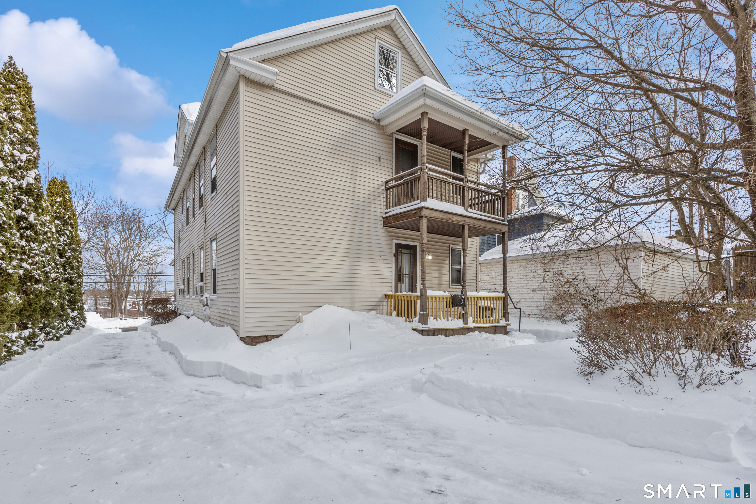 121 Liberty Street Meriden, CT 06450 - Photo 3 of 35