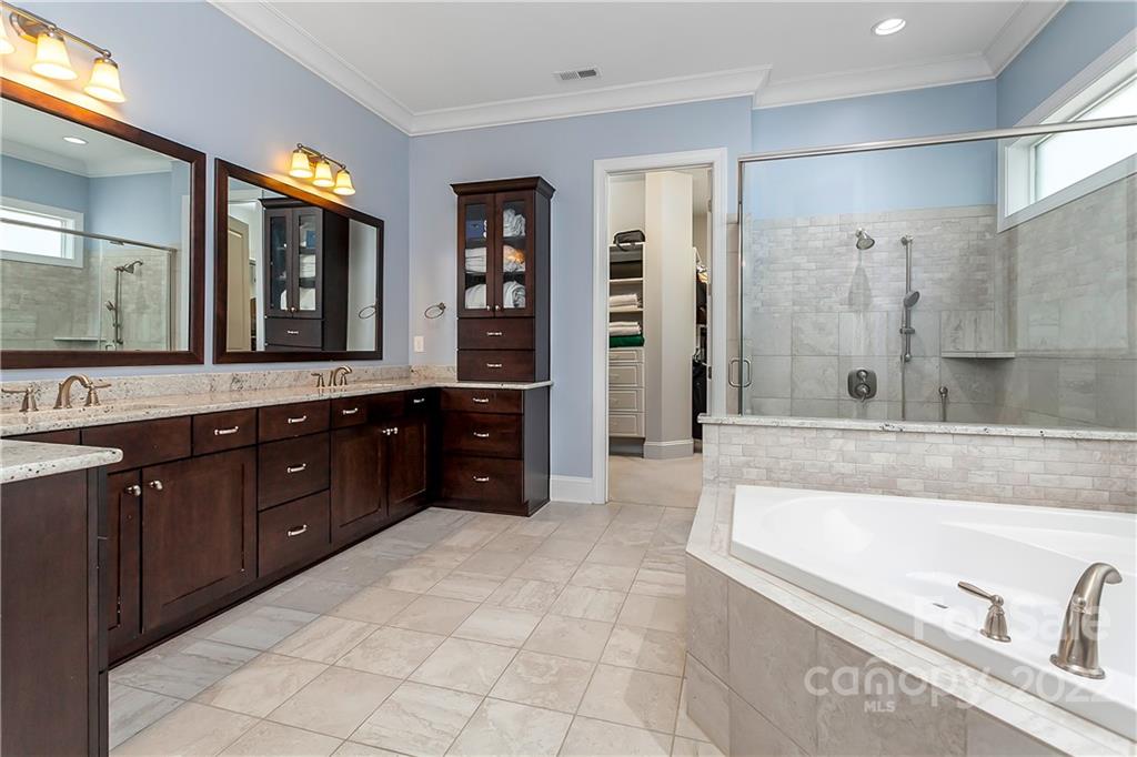 2241 Tatton Hall Road Fort Mill, SC 29715 - Photo 19 of 47 Gallery Image 19