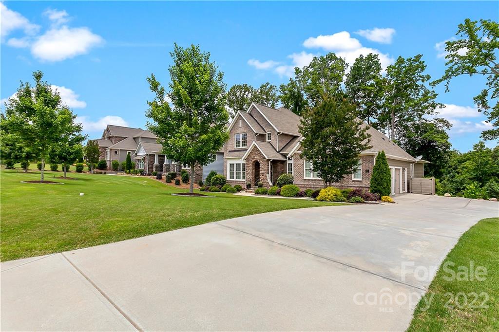 2241 Tatton Hall Road Fort Mill, SC 29715 - Photo 2 of 47 Gallery Image 2