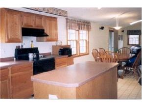 26 Burbank Road Londonderry, NH 03053 - Photo 2 of 5