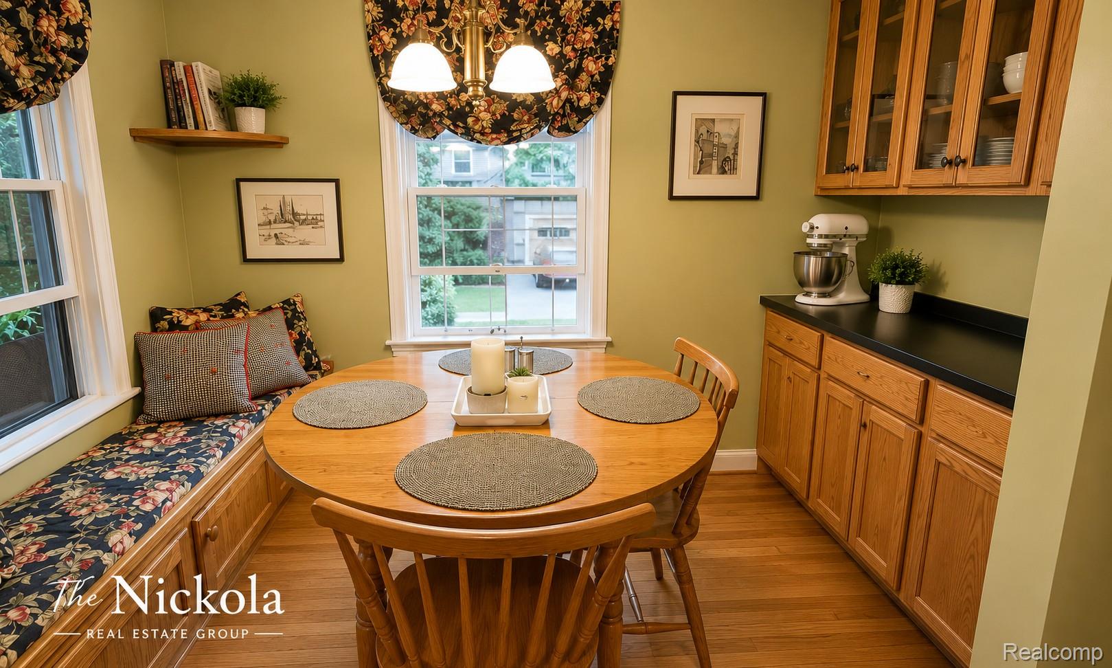 515 Barrington Road Detroit, MI 48215 - Photo 11 of 27 Dining space with light wood-style flooring and a chandelier