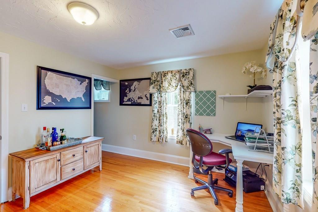 21 Libby Road Milton, MA 02186 - Photo 19 of 39 Gallery Image 19