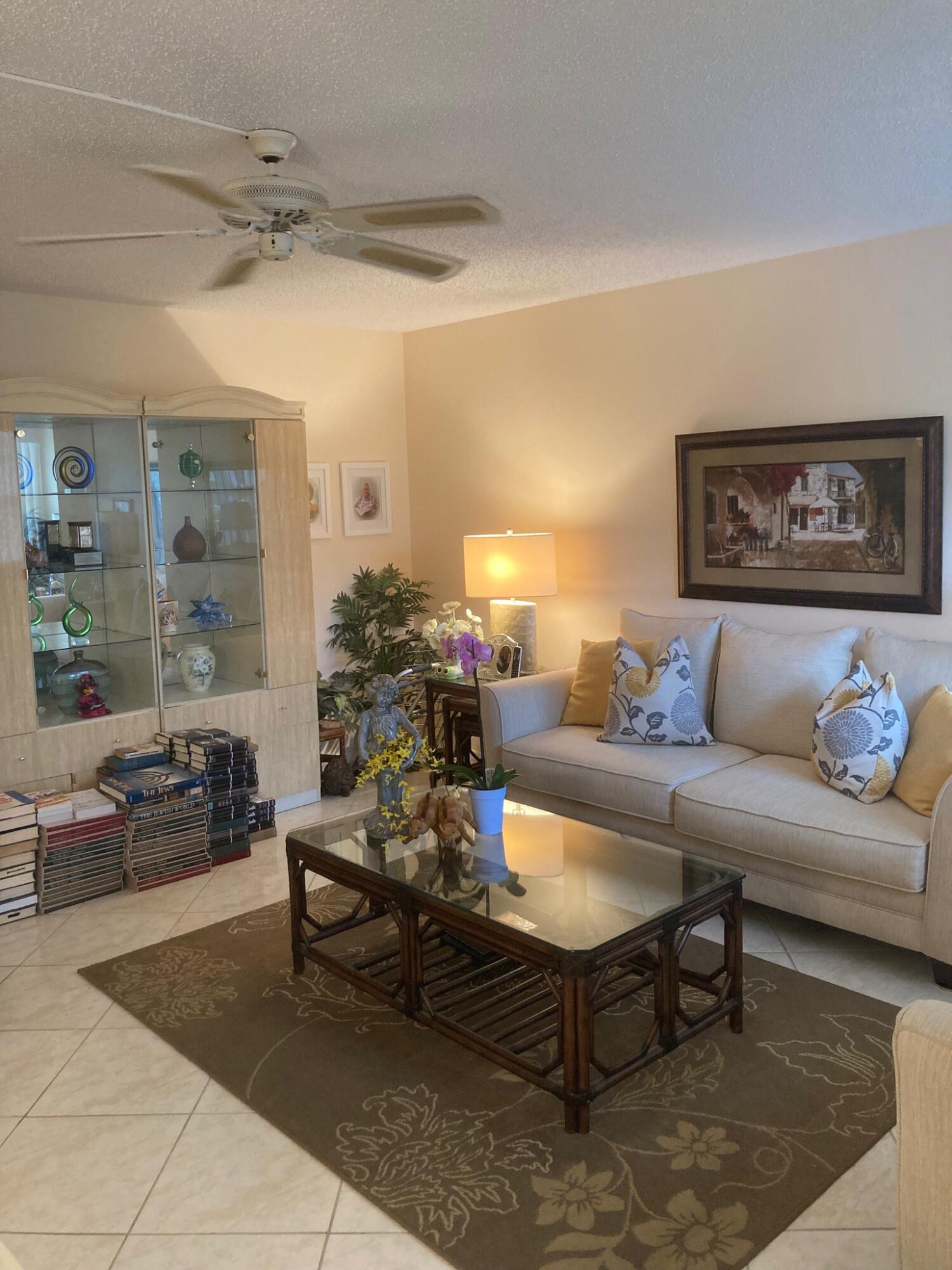2076 Exeter Boca Raton, FL 33434 - Photo 3 of 9 E0CC4B94-269D-4509-931B-B518A888A2B6