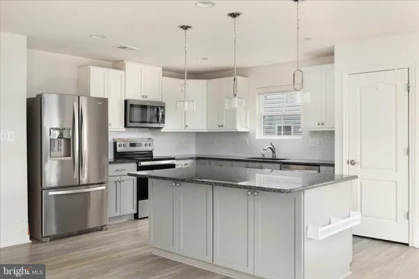 $414,900 | 250 Stager Avenue, Falling Waters, WV 25419