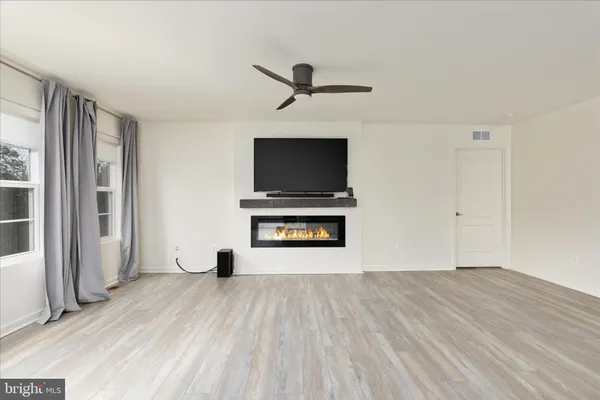 $414,900 | 250 Stager Avenue, Falling Waters, WV 25419