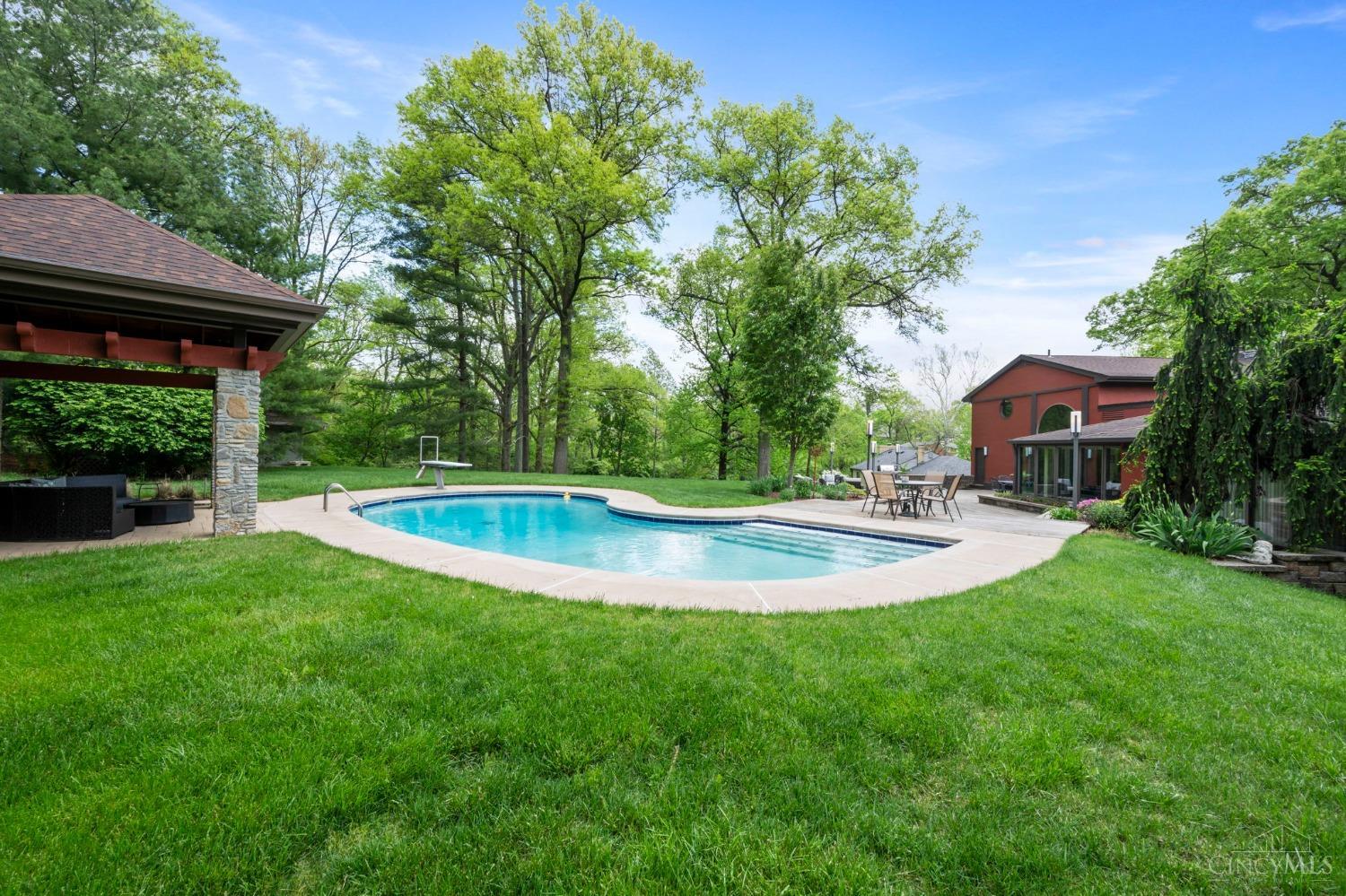 6196 Werk Road Cincinnati, OH 45248 - Photo 15 of 49