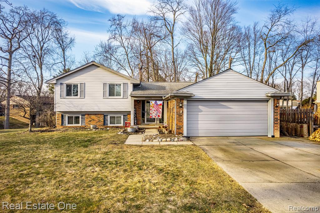 5024 Timber Ridge Trail Clarkston, MI 48346 - Photo 2 of 54