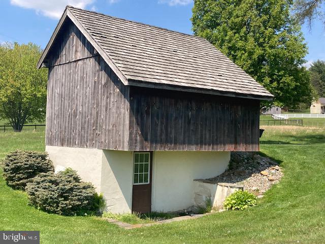 227 Lowry Road New Holland, PA 17557 - Photo 19 of 21 a view of a small house
