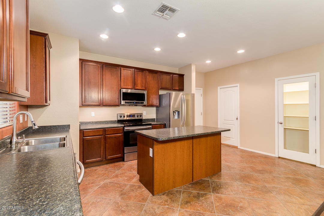 7743 West Eaton Road Phoenix, AZ 85035 - Photo 12 of 40 12-Eaton
