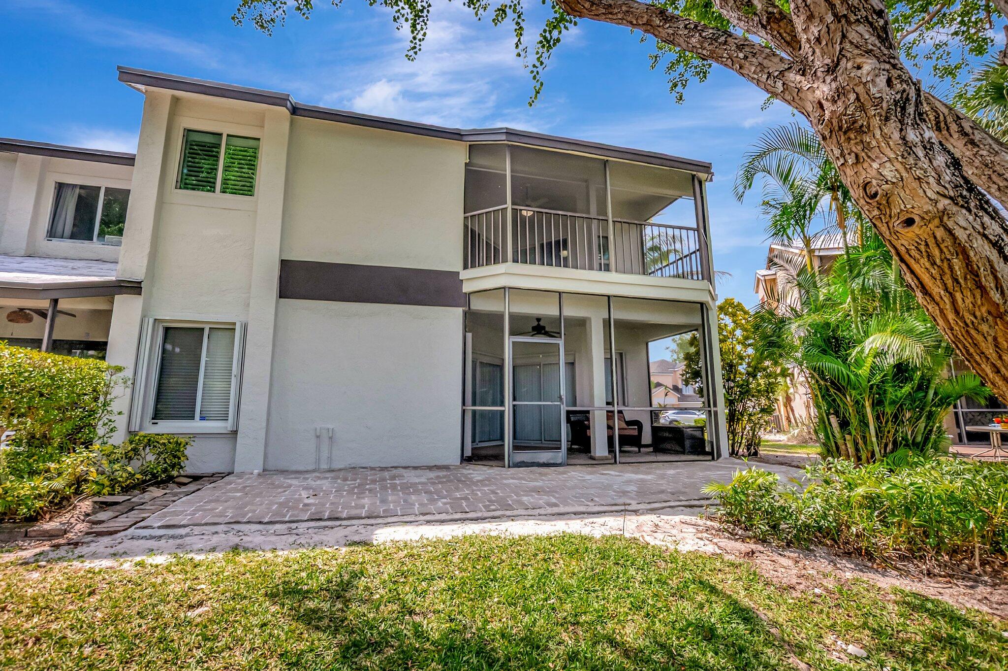 23228 Fountain View Drive, Unit B Boca Raton, FL 33433 - Photo 39 of 49 Exterior Rear