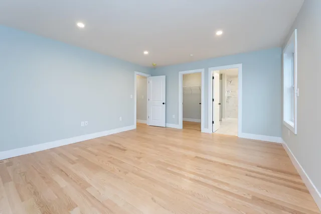 $799,900 | 12 Robin Way, Unit 5, Chester, NH 03036