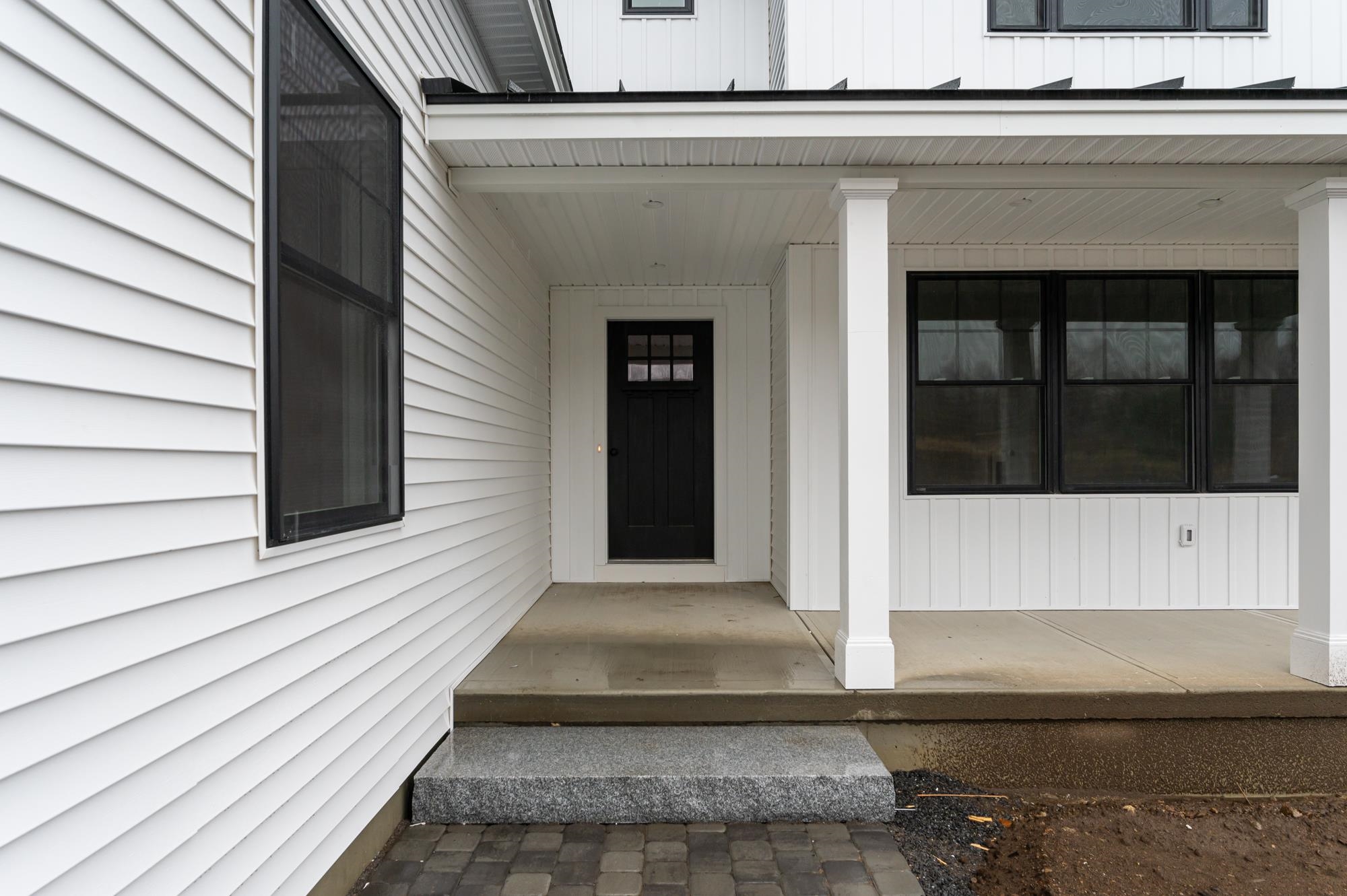 12 Robin Way, Unit 5 Chester, NH 03036 - Photo 2 of 22