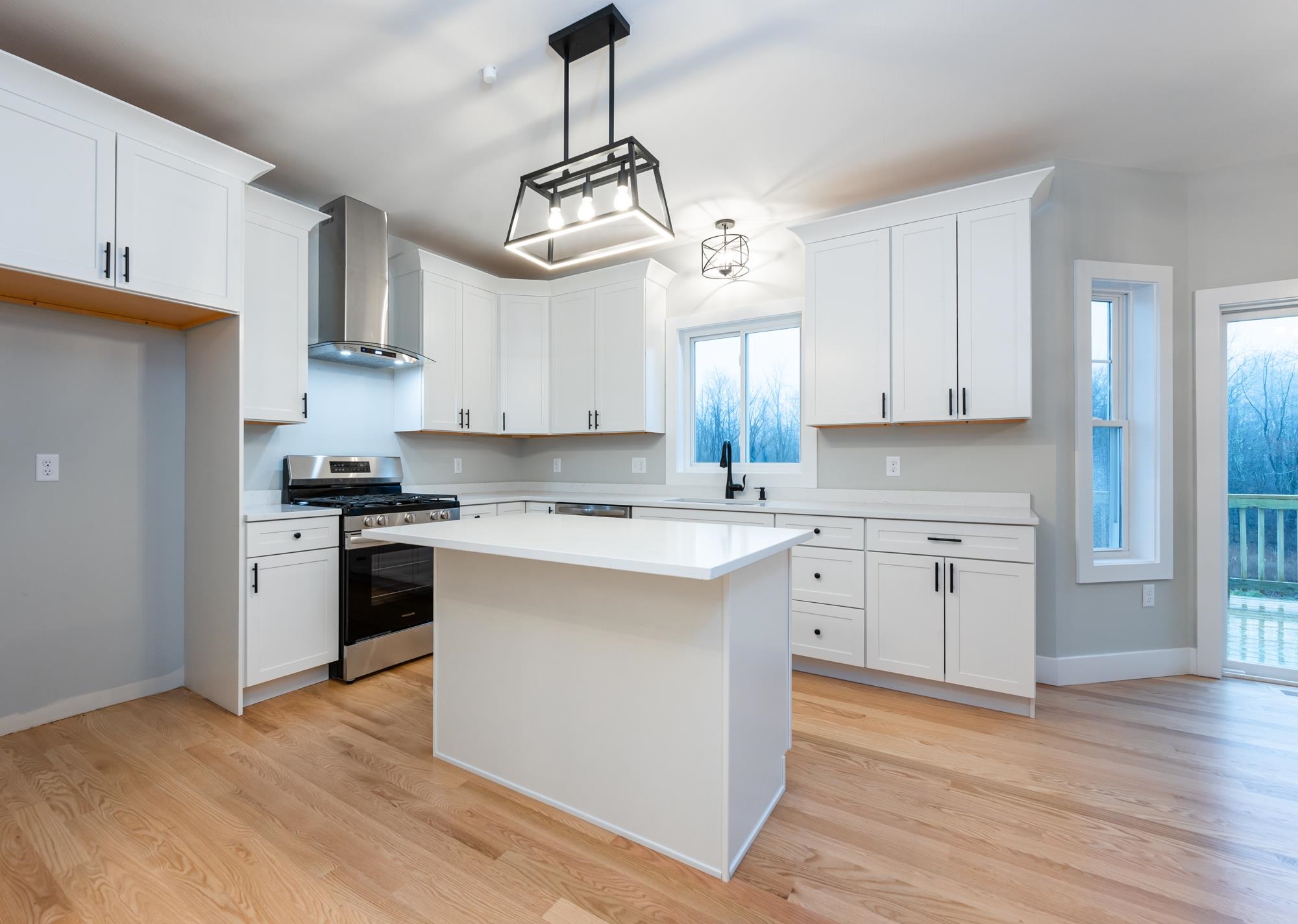 12 Robin Way, Unit 5 Chester, NH 03036 - Photo 4 of 22