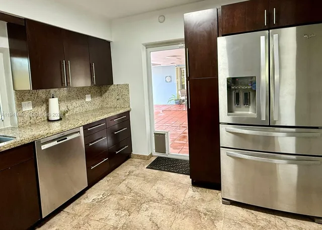 $4,000 | 9041 Southwest 88th Street, Unit 9041, Miami, FL 33173