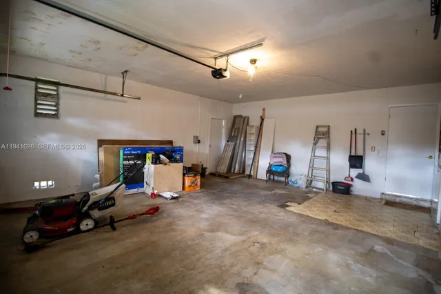 $4,000 | 9041 Southwest 88th Street, Unit 9041, Miami, FL 33173