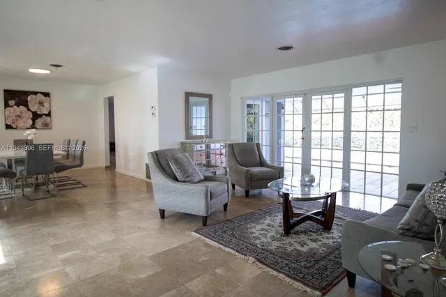 $4,000 | 9041 Southwest 88th Street, Unit 9041, Miami, FL 33173