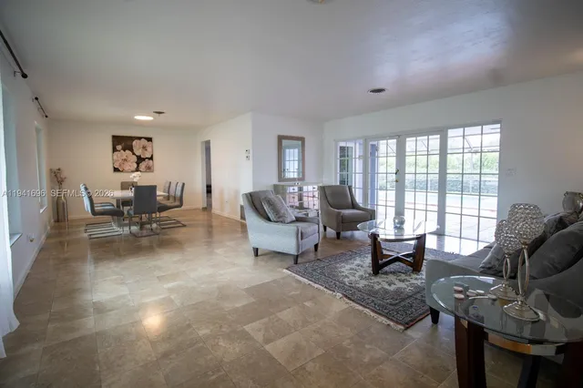 $4,000 | 9041 Southwest 88th Street, Unit 9041, Miami, FL 33173