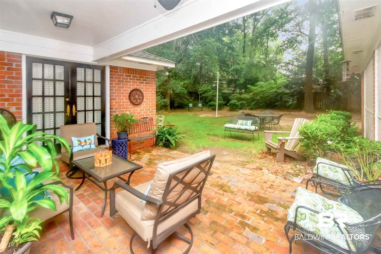 907 Wesley Avenue Mobile, AL 36609 - Photo 29 of 36
