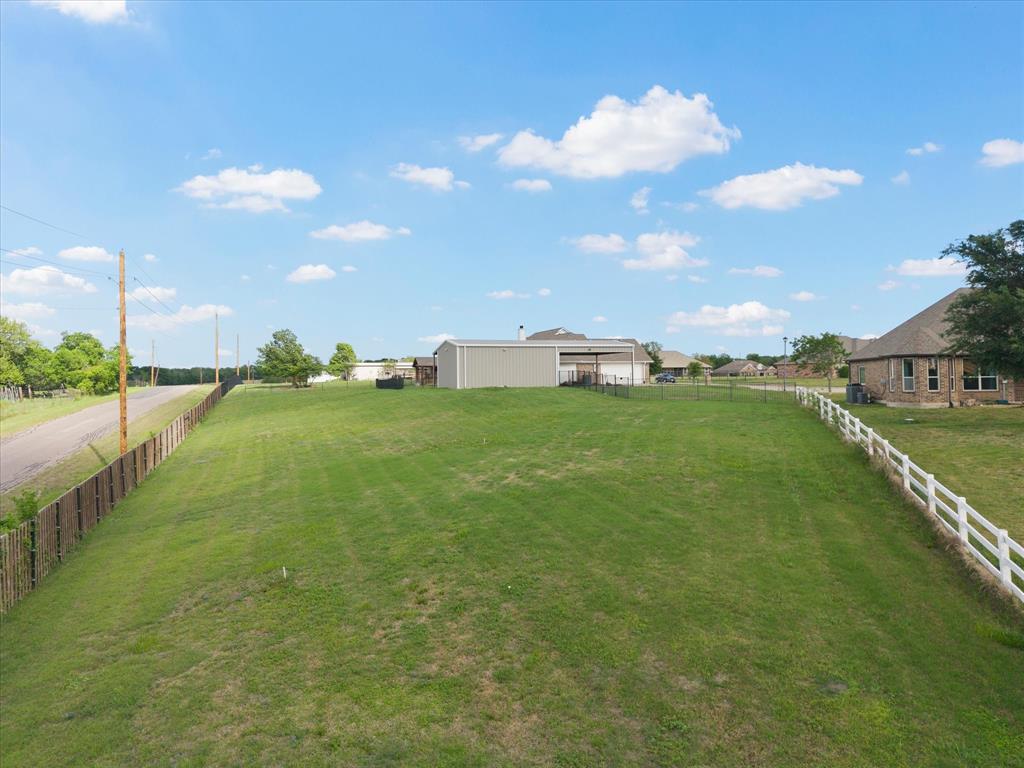 528 Hubbard Circle Nevada, TX 75173 - Photo 33 of 38