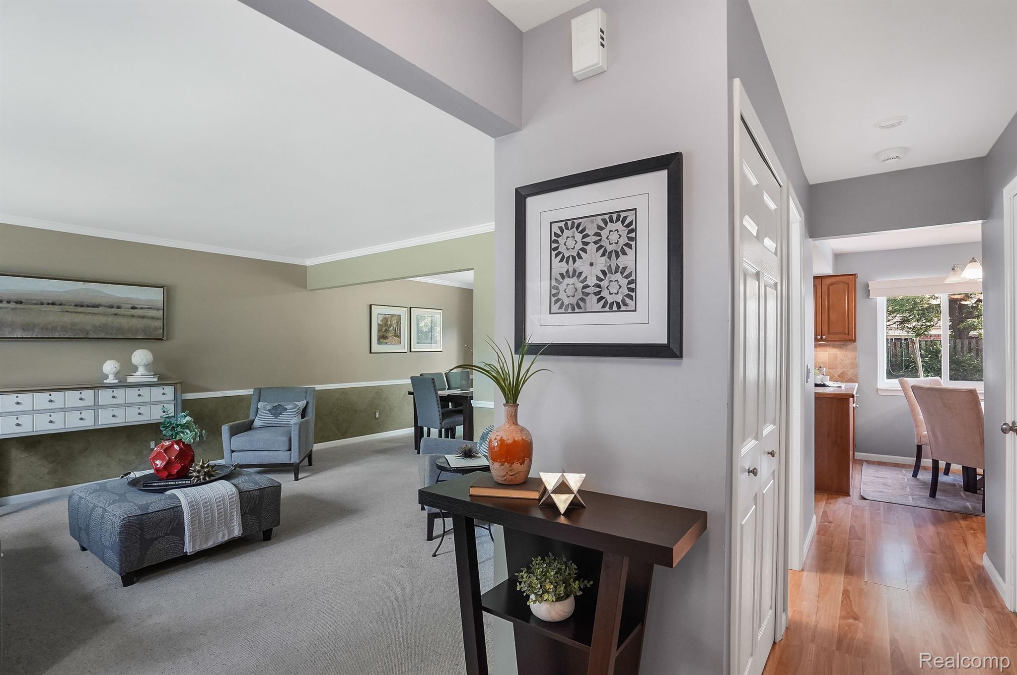 43971 Arlington Road Canton, MI 48187 - Photo 4 of 21 Gallery Image 4