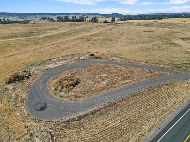 $415,000 | 8054 East Mt Spokane Park Drive, Mead, WA 99021