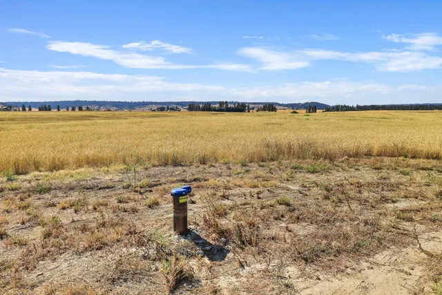 $415,000 | 8054 East Mt Spokane Park Drive, Mead, WA 99021