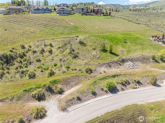 $299,000 | 306 Clos Chevalle Road, Chelan, WA 98816