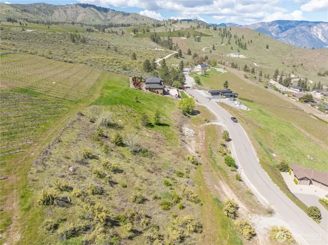 $299,000 | 306 Clos Chevalle Road, Chelan, WA 98816