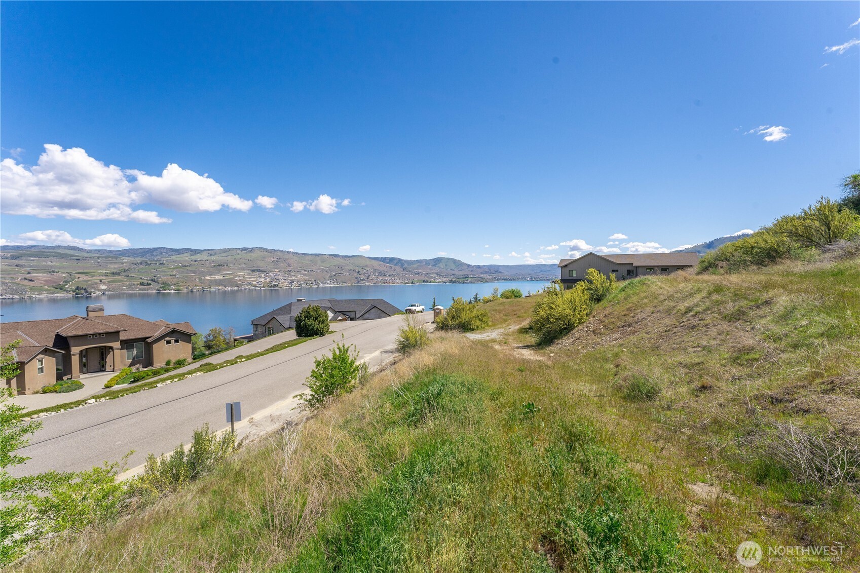 306 Clos Chevalle Road Chelan, WA 98816 - Photo 20 of 28