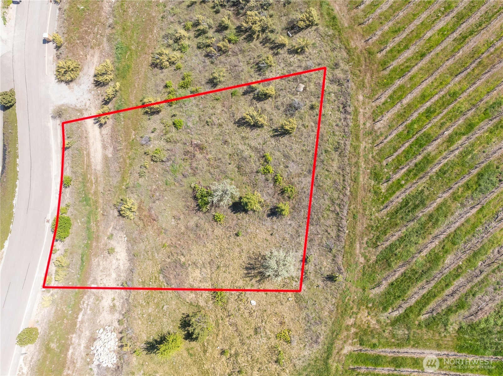 306 Clos Chevalle Road Chelan, WA 98816 - Photo 8 of 28