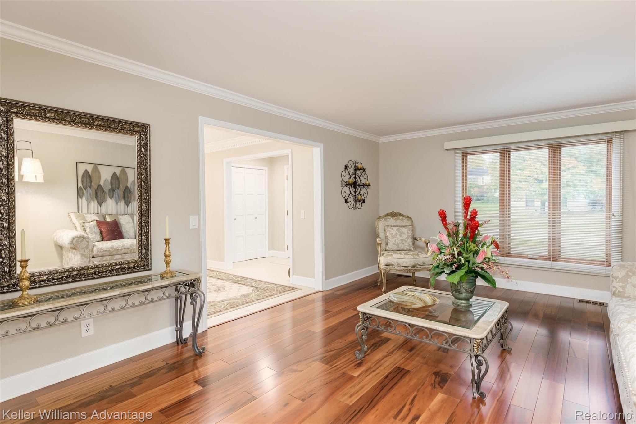 25325 Rutledge Crossing Farmington, MI 48335 - Photo 4 of 56 Large Living Room w/ Brazilian Koa Hardwood Floors