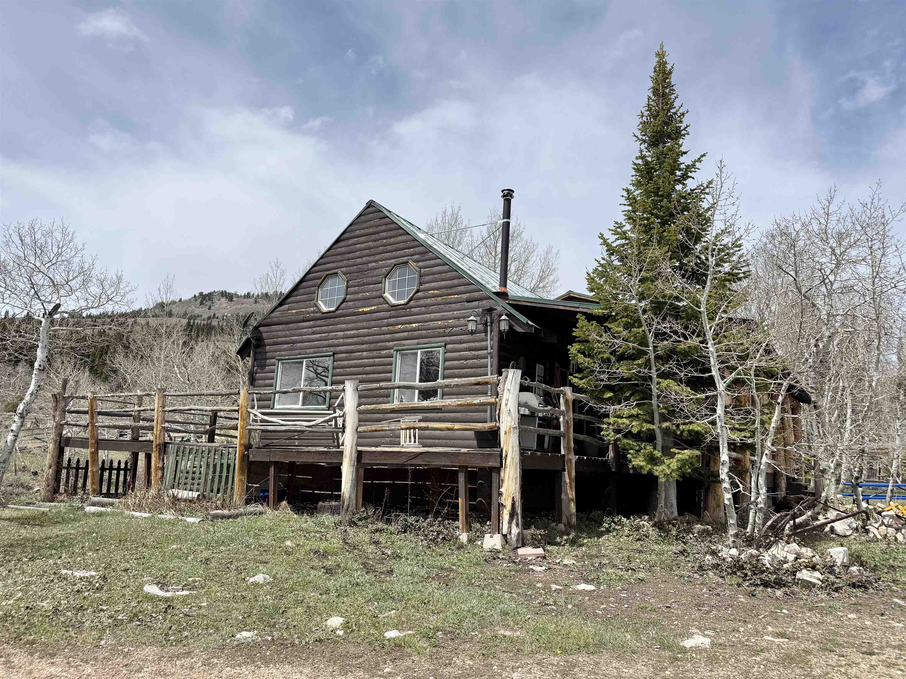 582 Porcupine Road Kemmerer, WY 83101 - Photo 1 of 49