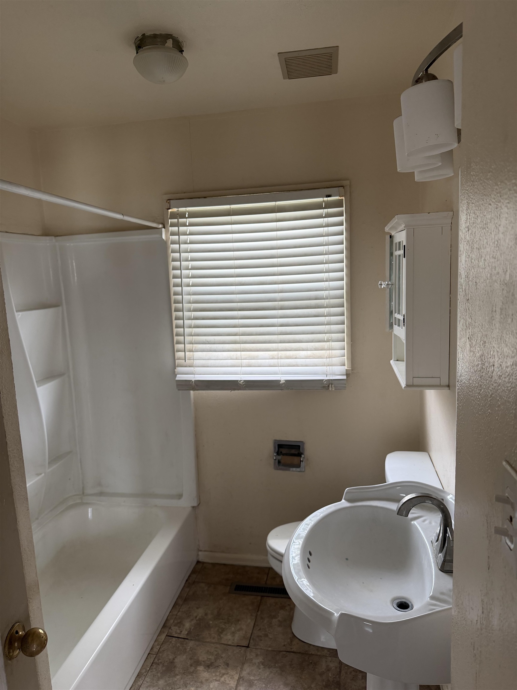 2929 East 3rd Street Casper, WY 82609 - Photo 3 of 15