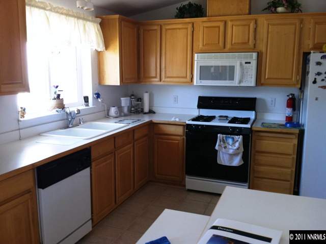 120 Platinum Pointe Way Reno, NV 89506 - Photo 2 of 6 Photo 2