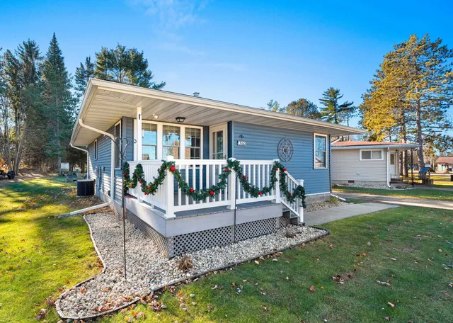 $279,900 | 13160 Parkway Road, Pound, WI 54161