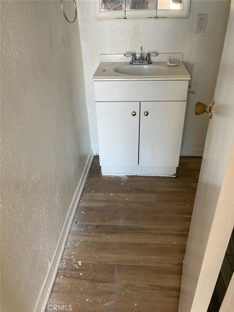 1306 South Cliveden Avenue Compton, CA 90220 - Photo 17 of 19 a view of entryway