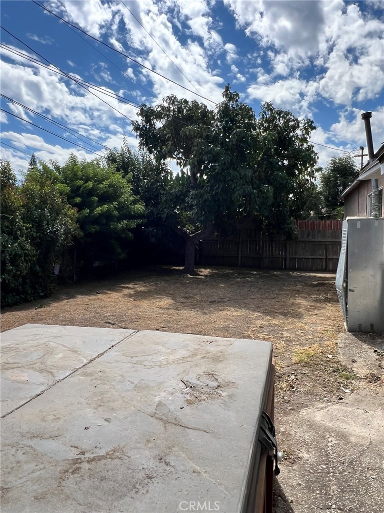 1306 South Cliveden Avenue Compton, CA 90220 - Photo 3 of 19 a view of outdoor space and yard